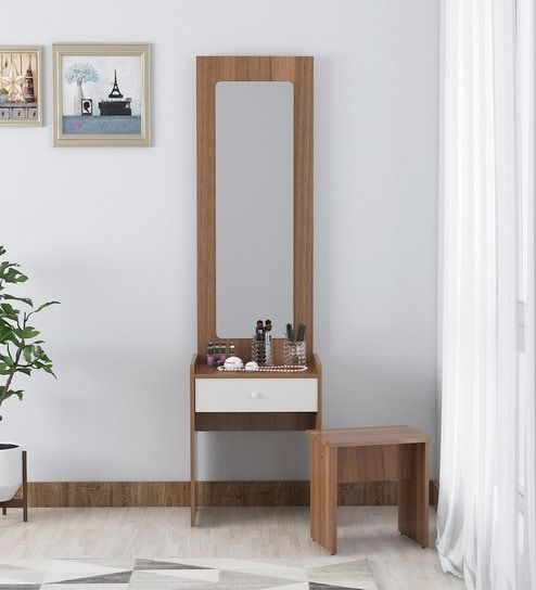 Queen Dressing Table | P090