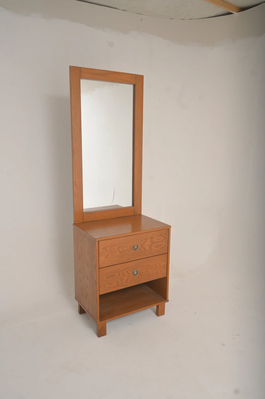 Elegant Dressing Mirror – Laminated Full-Length Design for Modern Spaces | P083